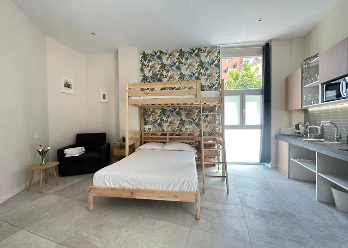 アパート Calma Lofts *